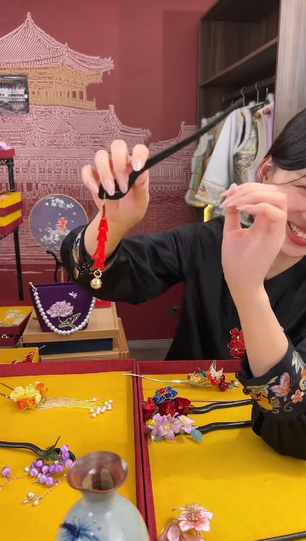 【闪购商品】刺绣非遗绒花（发饰）