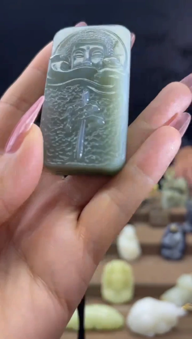 颈饰未镶嵌和田玉1