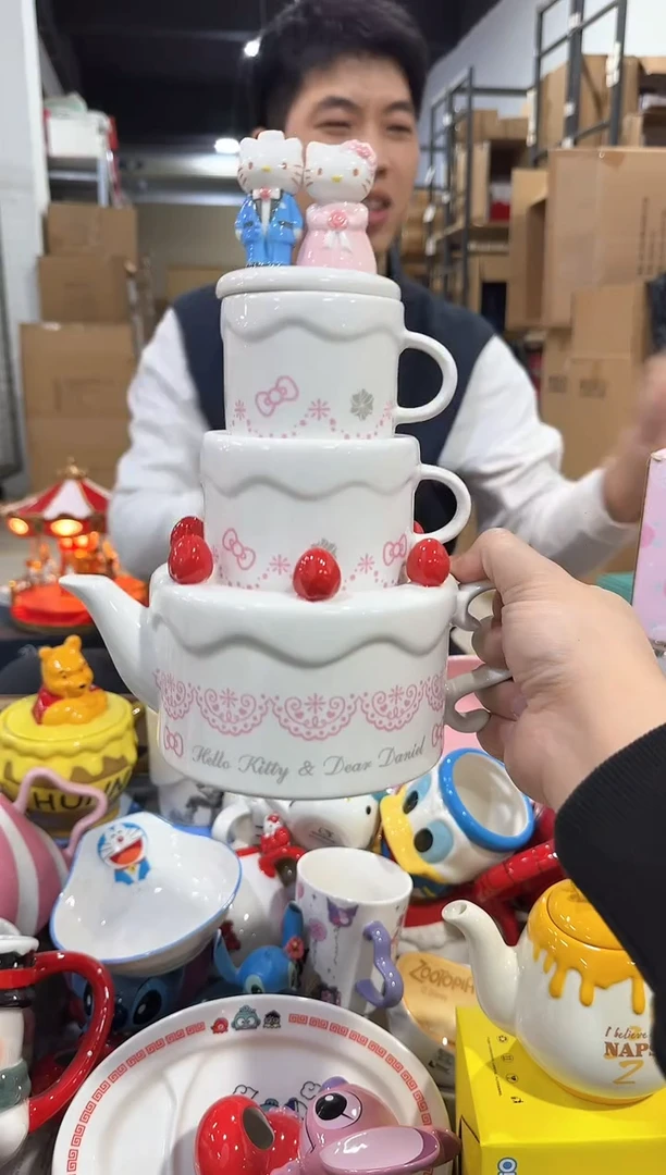 瓷片原盒结婚kt猫蛋糕茶壶