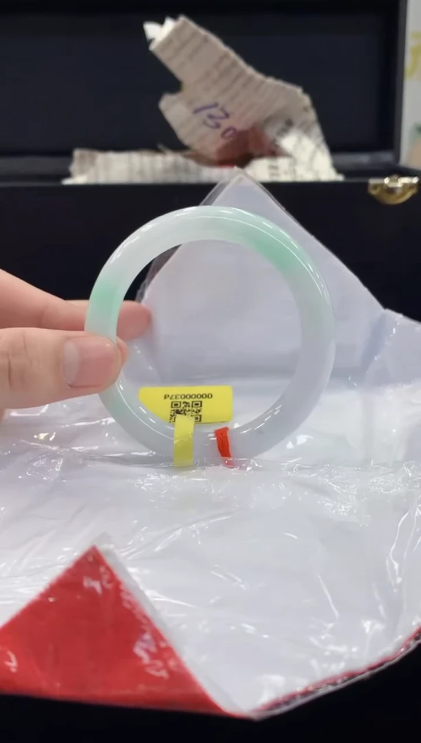 未镶嵌手镯翡翠翡翠手镯