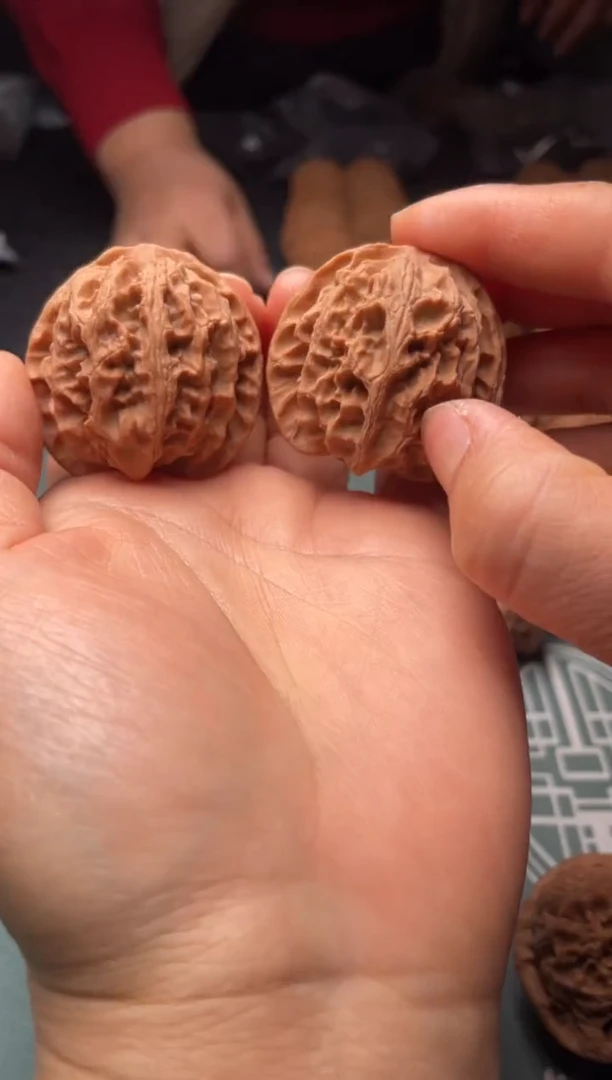 把件文玩核桃w33  苹果园 40