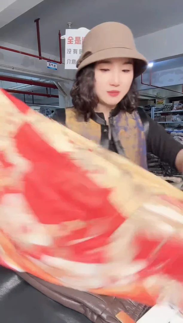 棉麻136秋冬保暖新款方巾时尚百搭围巾丝巾高级大气洋气围脖披肩