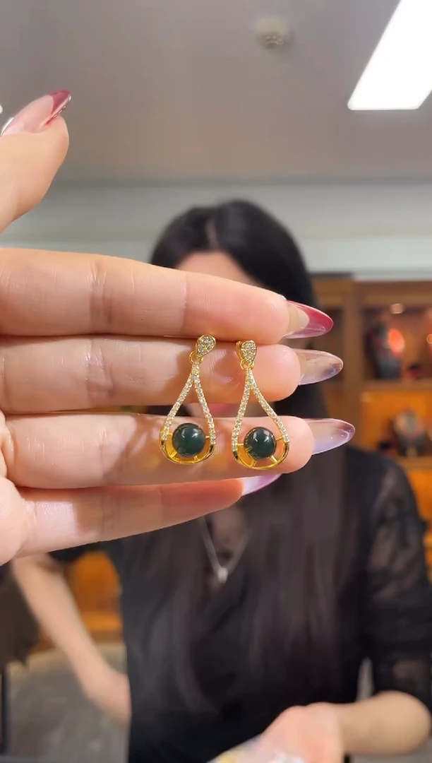 蓝珀未镶嵌耳饰（多样性发一件）