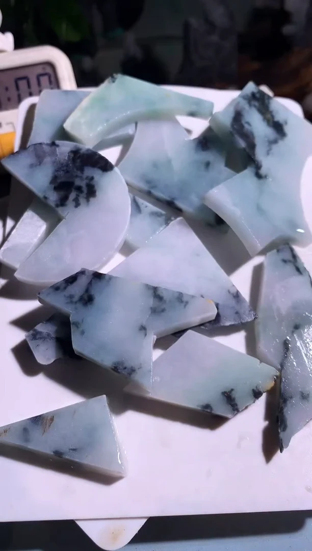 吊坠(不含链)未镶嵌翡翠普****司P665