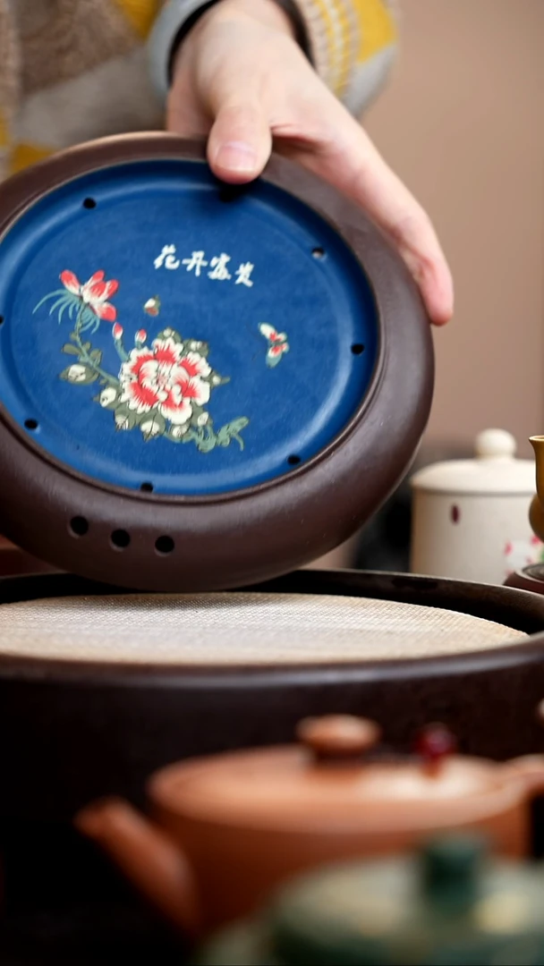 茶壶紫砂墨绿泥双色储水壶承牡丹