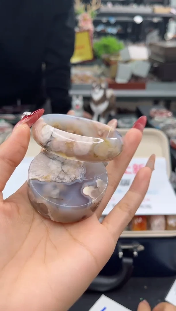 【闪购商品】石英质玉手镯未镶嵌53圈口（赠品镯心）1567065