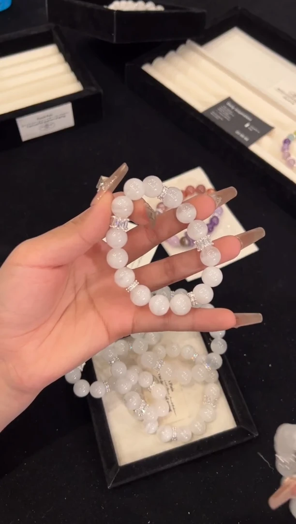 【闪购商品】水晶手链合金白幽灵手链x1057