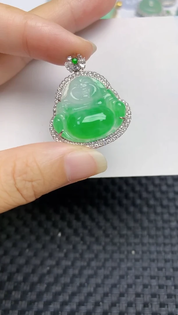 翡翠18K金镶嵌颈饰天然A货翡翠
