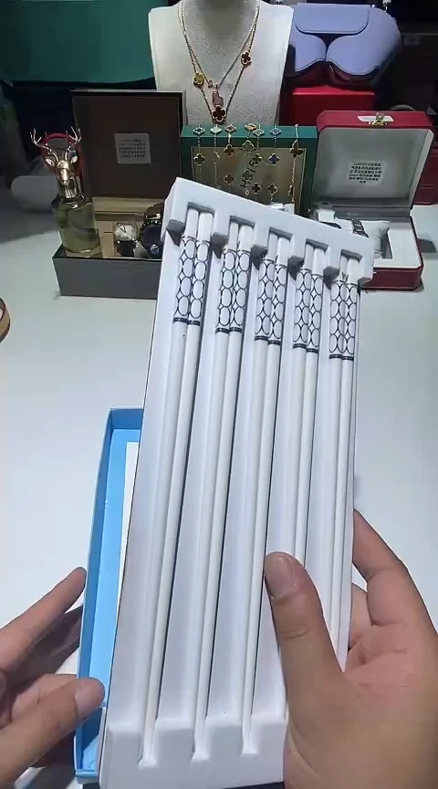 瓷片生活的本意就是开心@@1