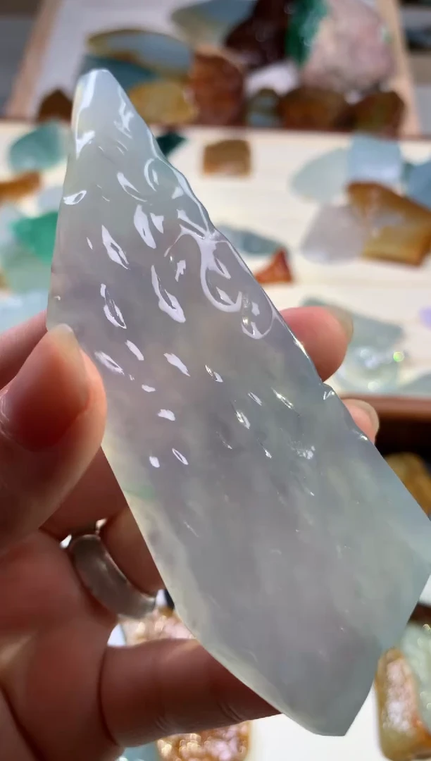 【闪购商品】翡翠颈饰未镶嵌吊坠