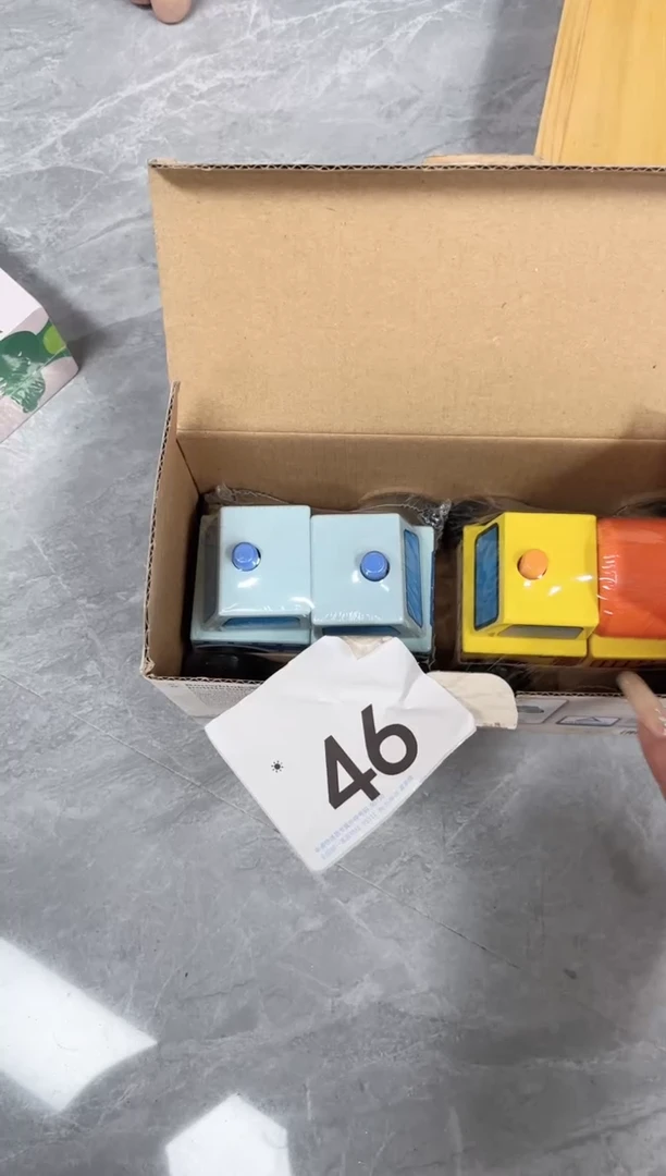 木2辆积木车（46）