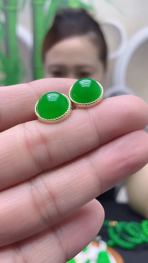 14K金镶嵌翡翠耳饰A106
