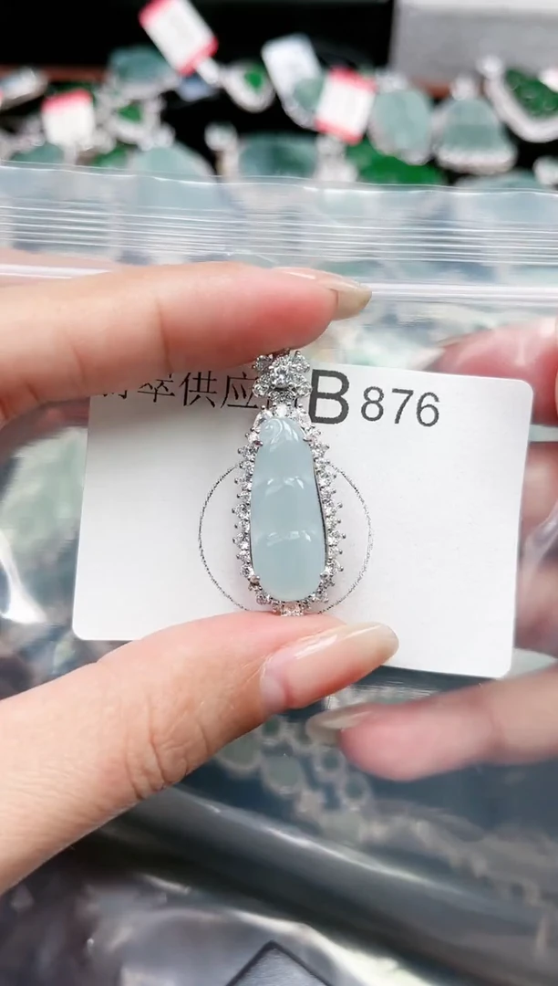 【闪购商品】翡翠颈饰未镶嵌876赠皮绳