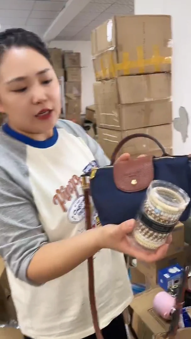 牦牛剖层皮革琪琪女包1号店超好看发图片款
