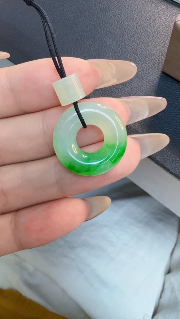翡翠未镶嵌吊坠(不含链)这****M缅甸A货翡翠