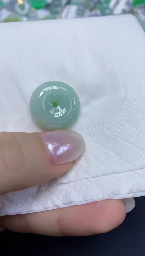 翡翠未镶嵌颈饰天然缅甸翡翠A货