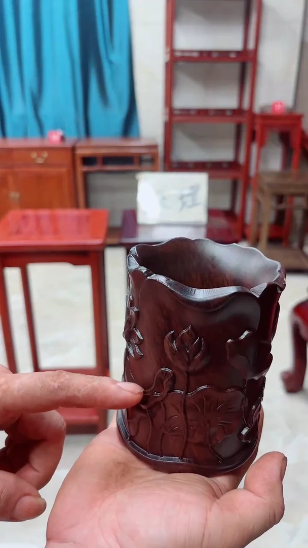 花梨木类成套家具黑檀荷花笔筒