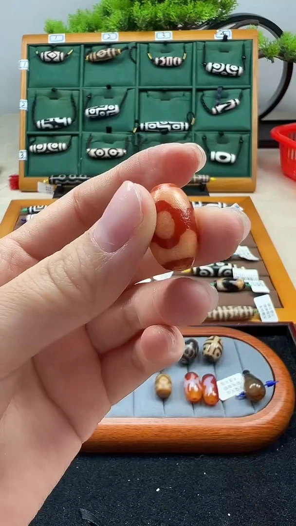 玛瑙/玉髓（覆膜）颈饰未镶嵌225（微瑕随机发货）