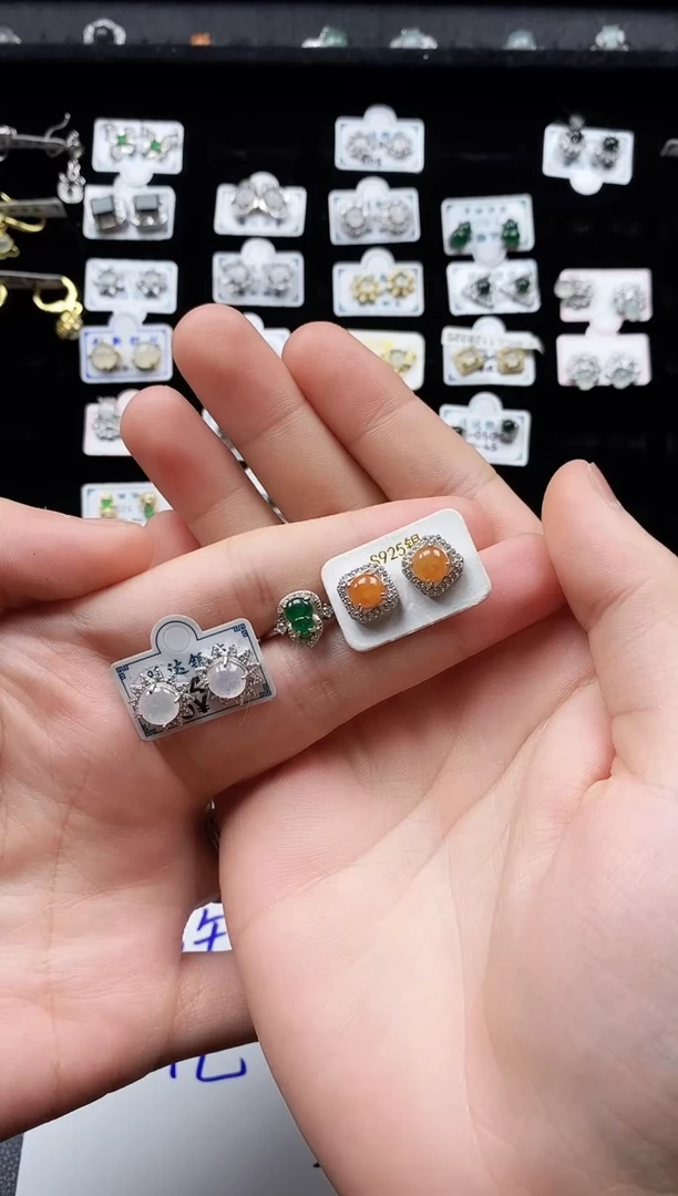 翡翠戒指银S925镶嵌天然翡翠