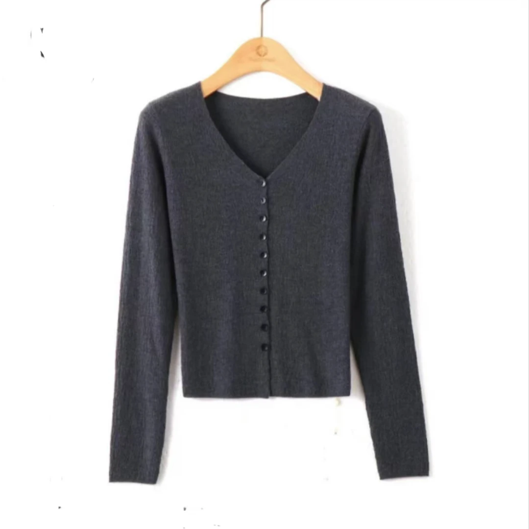 【主播推荐】2024秋季新款V领针织休闲潮流纯色气质开衫上衣女