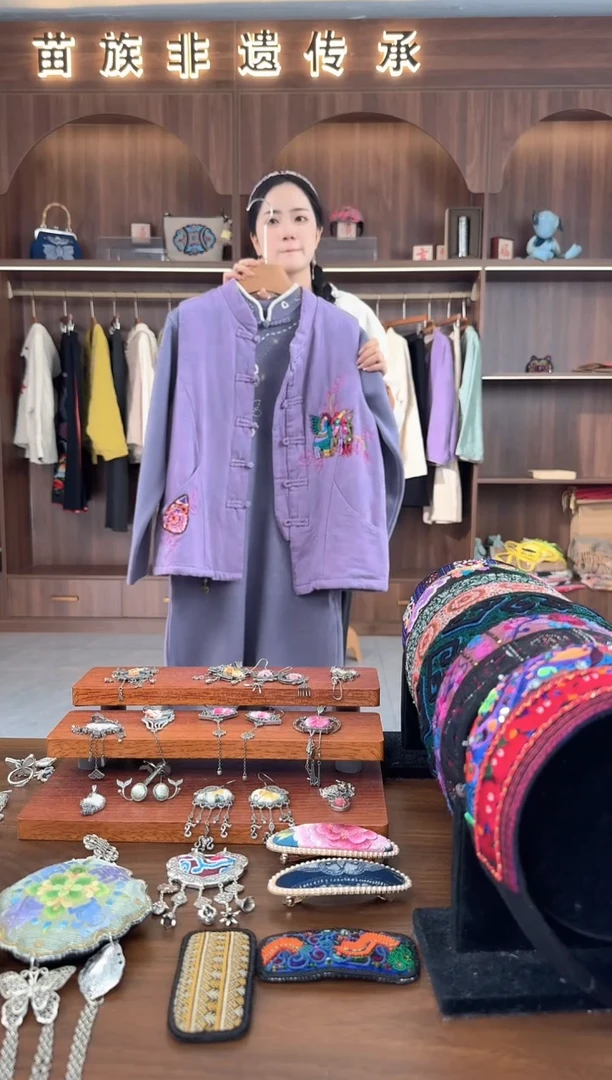 刺绣扶光苗绣传承L66