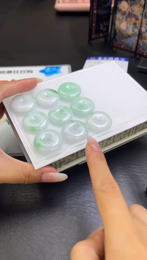 颈饰未镶嵌翡翠T129多样性发一件/配绳子