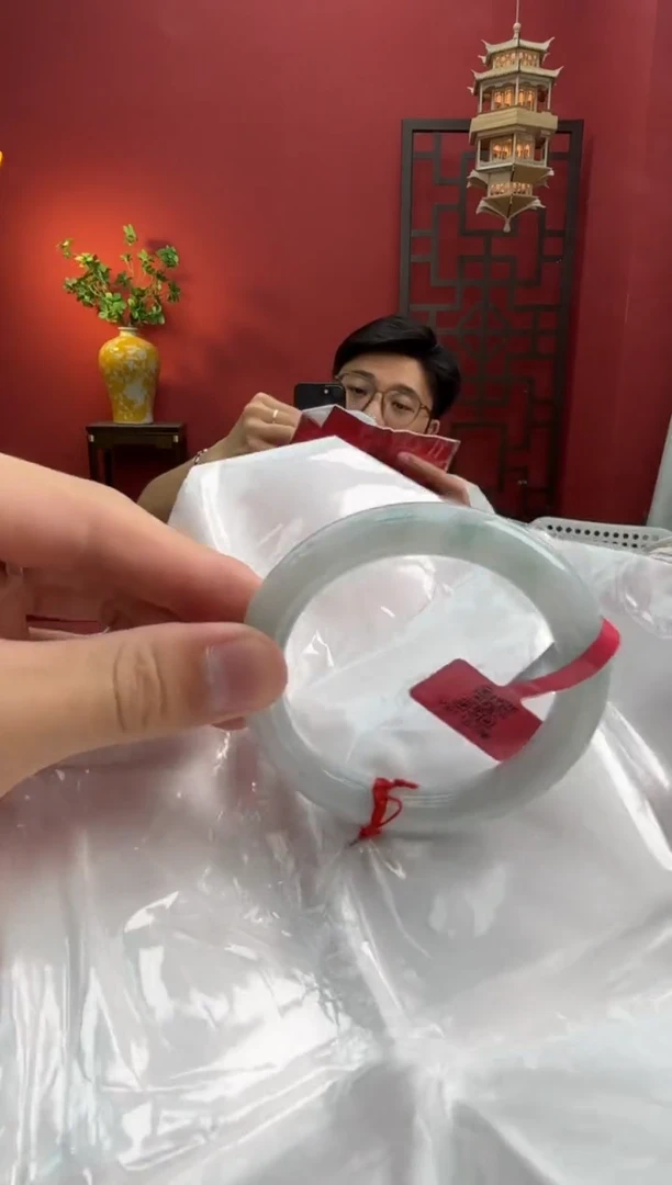 未镶嵌手镯（圆镯）翡翠翡翠手镯8