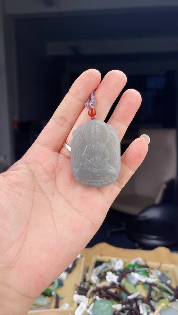 颈饰未镶嵌和田玉1