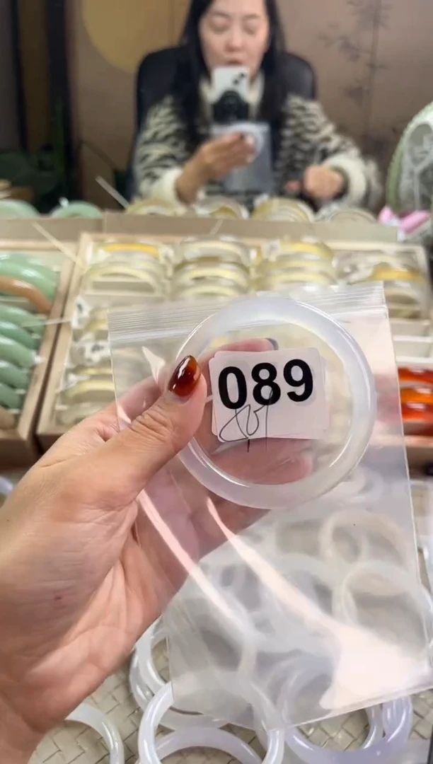 手镯玛瑙/玉髓未镶嵌089