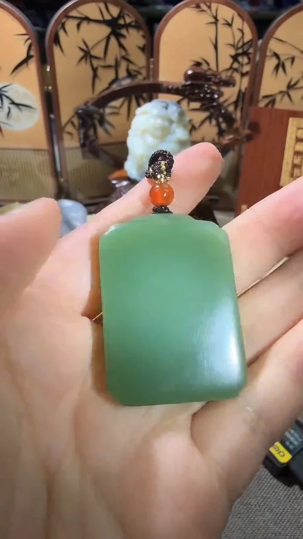 吊坠(不含链)未镶嵌和田玉和田玉粉青无事牌