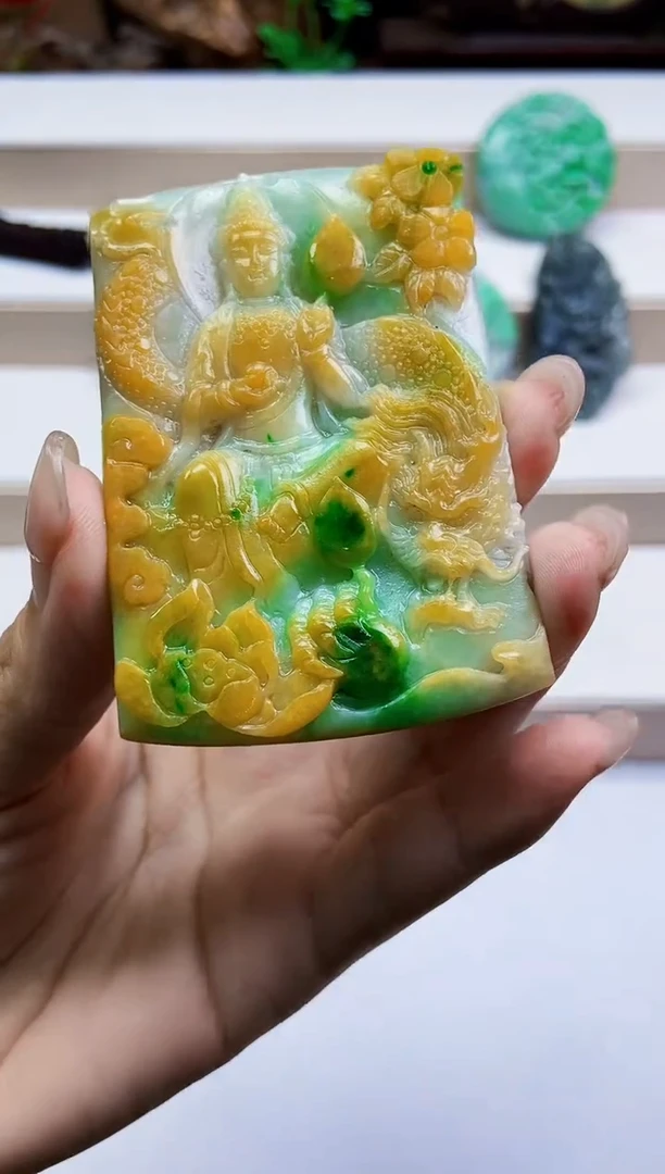 颈饰未镶嵌翡翠翡翠A货