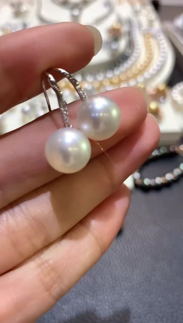 18K金镶嵌耳饰海水珍珠m50