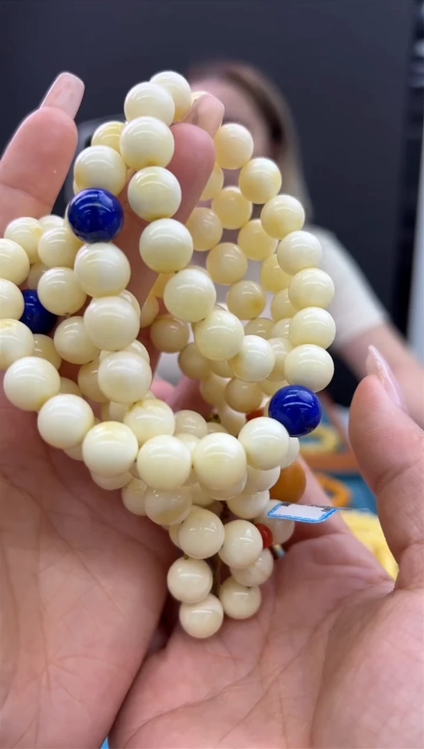 【闪购商品】琥珀颈饰未镶嵌26秒拍号