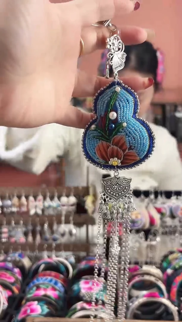 织绣艺枝独绣手工饰品11