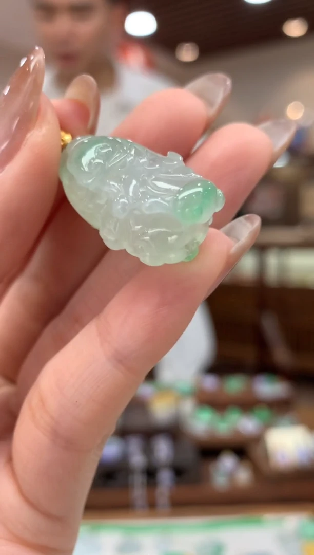 【闪购商品】翡翠18K金镶嵌吊坠(不含链)白菜