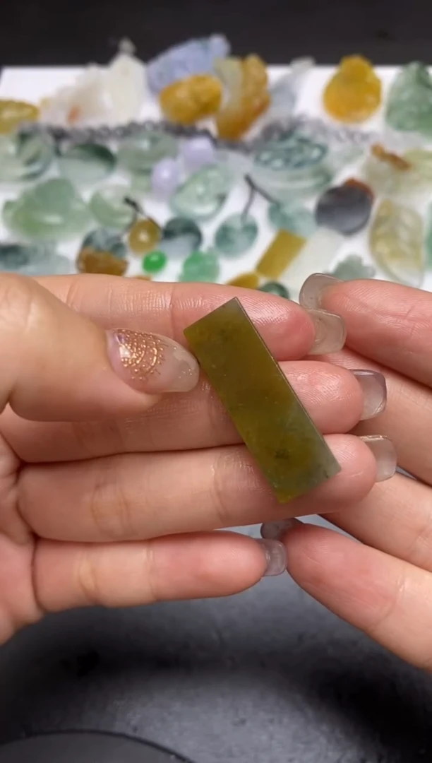 【闪购商品】定制翡翠未镶嵌翡翠毛货~