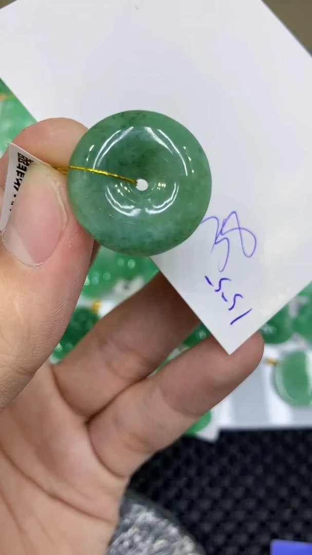 颈饰未镶嵌翡翠缅甸A货翡翠