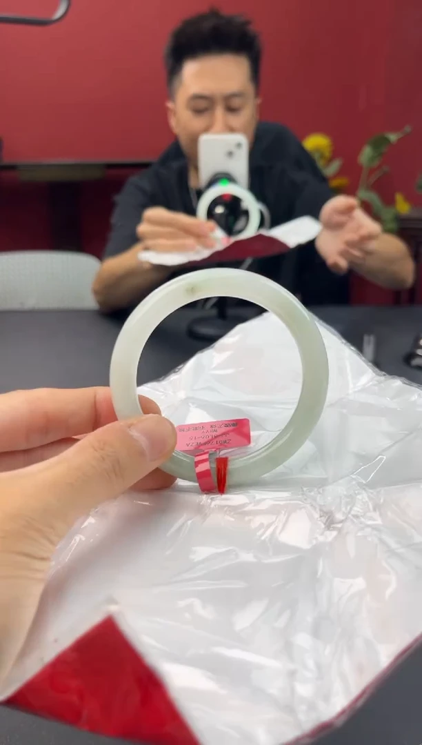 未镶嵌手镯翡翠856