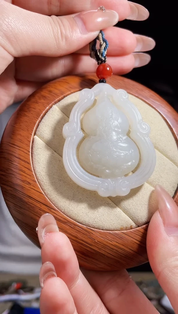 【闪购商品】和田玉颈饰未镶嵌拍一发一