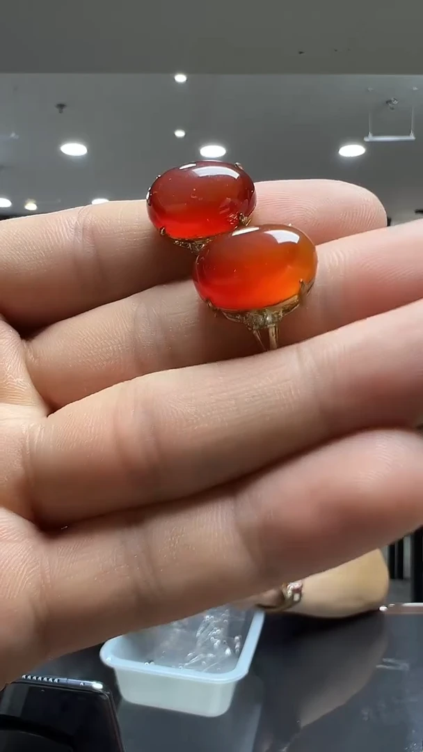未镶嵌戒指玛瑙/玉髓女戒-多样性发货其中发一
