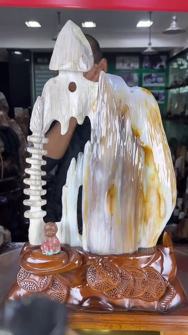 缅甸天然树化玉精品摆件
