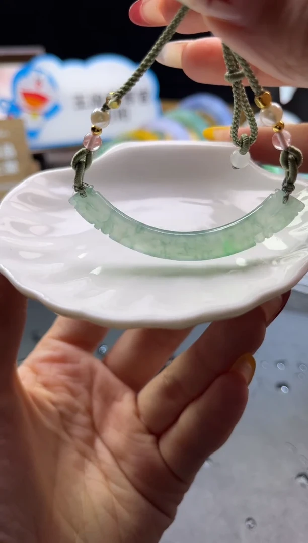 未镶嵌挂件翡翠玉璜