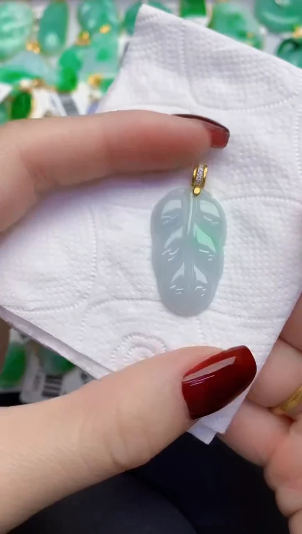 颈饰未镶嵌翡翠缅甸天然翡翠A货