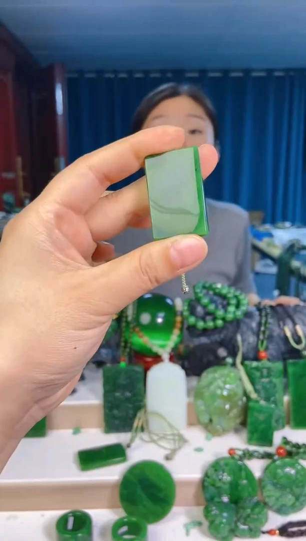 和田玉未镶嵌挂件1