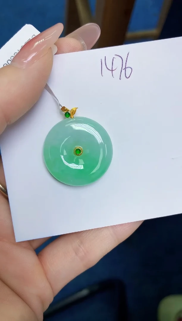 翡翠18K金镶嵌颈饰 天然缅甸翡翠A货