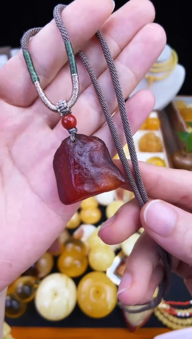 琥珀未镶嵌珠宝奇石柒月