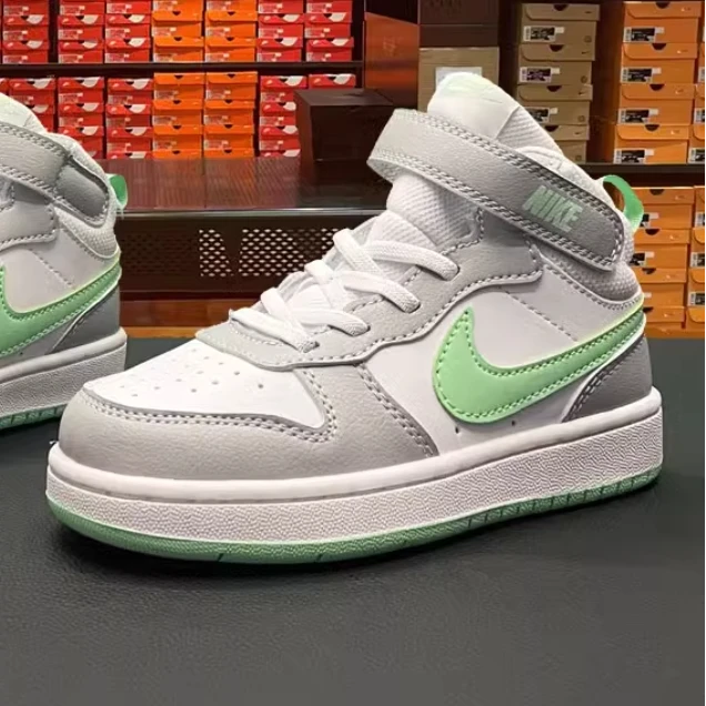 【宇露优选33.5码】耐克童鞋防滑球鞋CD7783-011