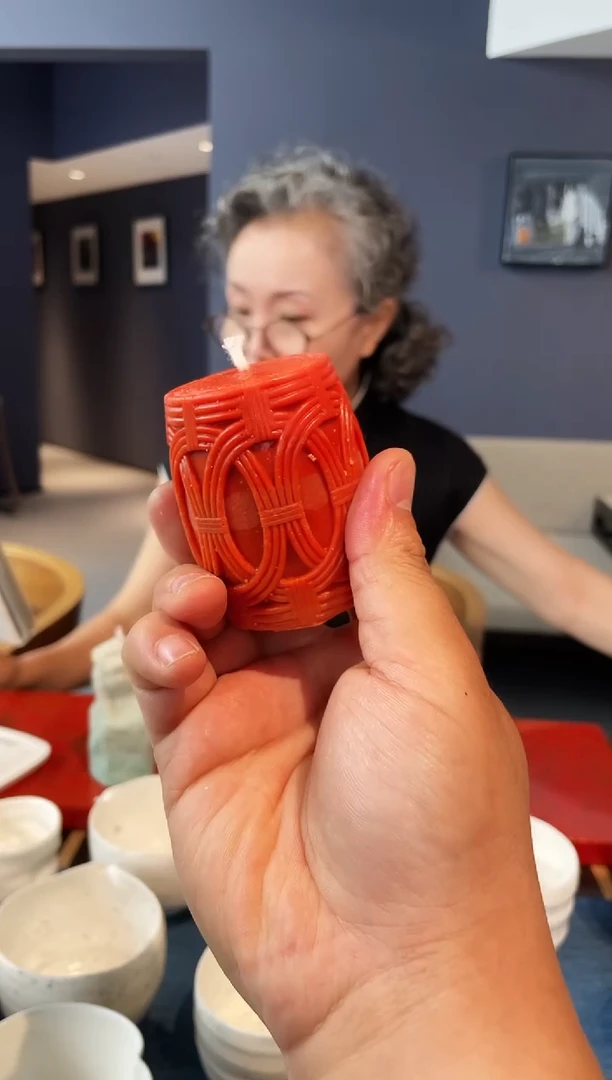 瓷片江柏明直播间蜡烛