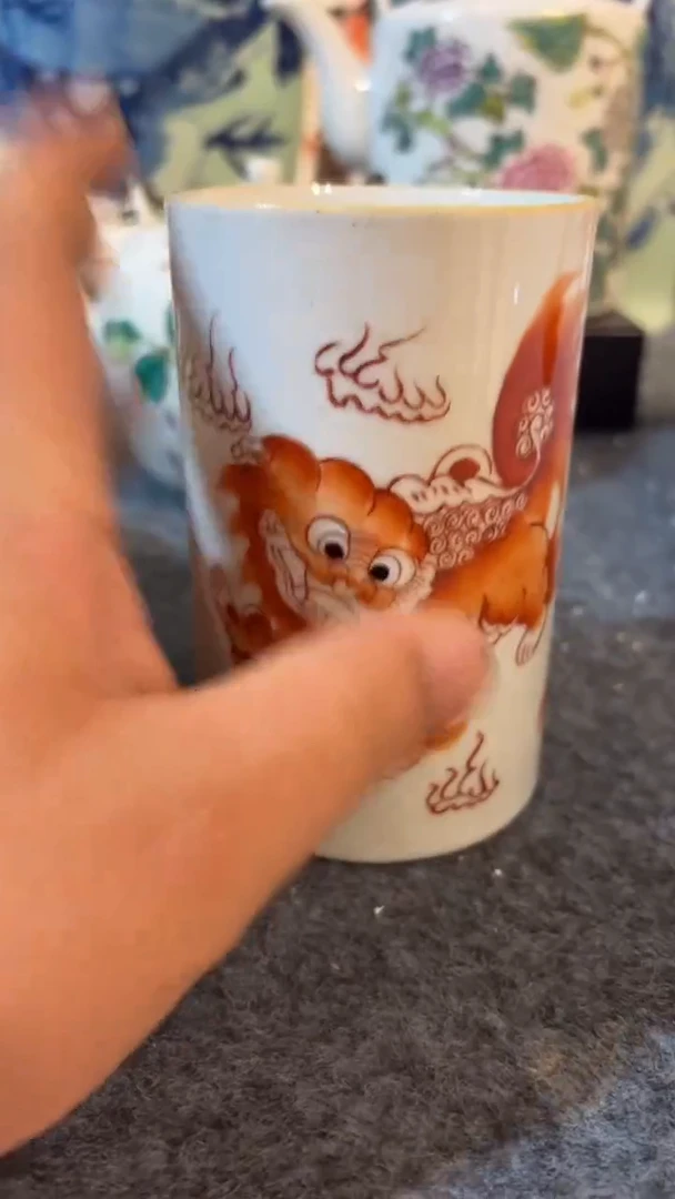 摆件瓷摆件瓷摆件瓷摆件狮子笔筒