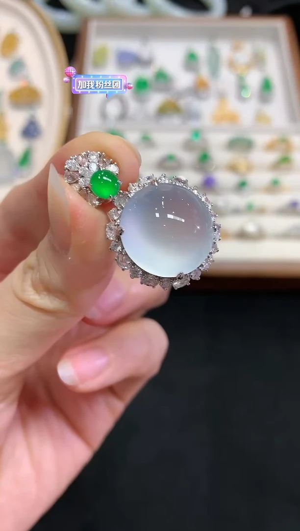 【闪购商品】翡翠吊坠(不含链)18K金镶嵌W143|88000
